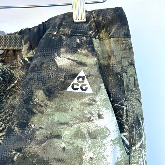 Nike Men’s ACG Smith Summit Wide Leg Cargo Camo Camouflage Pants Large - Picture 6 of 13